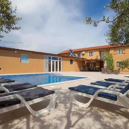 Villa Mirjana In Banjole Βίλα